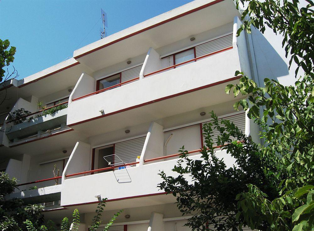 Stam & John Apartments คอสทาวน์ ภายนอก รูปภาพ